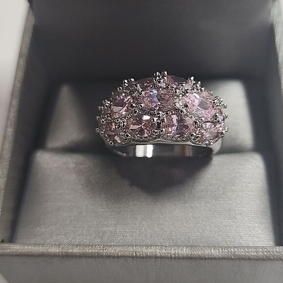 Size 10 Elegant Silvertone Ring with Pink Accents Ring - Picture 2 of 3